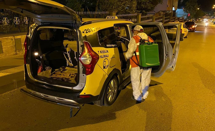 Dezenfekte işlemi geceleri de sürüyor