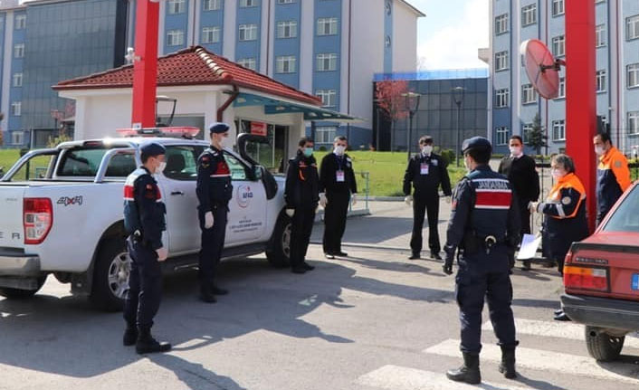 Sahte seyehat belgeli kişide koronavirüs çıktı