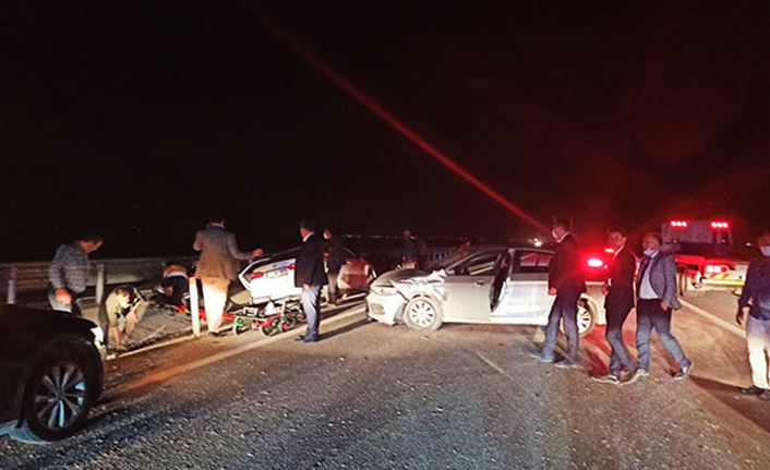 Trabzonlu Bakanın konvoyunda kaza! 4 yaralı