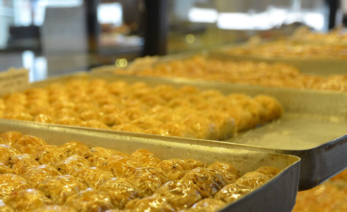 Korona baklava ve şeker sektörünü de vurdu