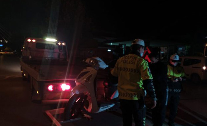 Sokağa çıkma yasağı cezası yememek için 4 kat ceza yedi