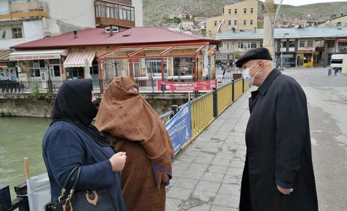 Sokaklar 65 yaş üstüne kaldı