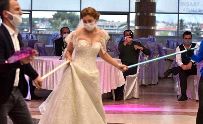 Evlenecek çiftlere müjde! Bilim Kurulu Üyesi açıkladı