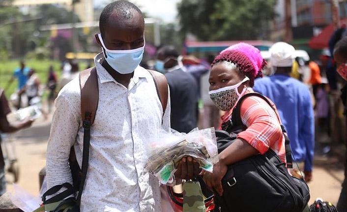 Oxford Üniversitesi Kovid-19 aşısını Afrikalılar üzerinde test etmeyi planlıyor