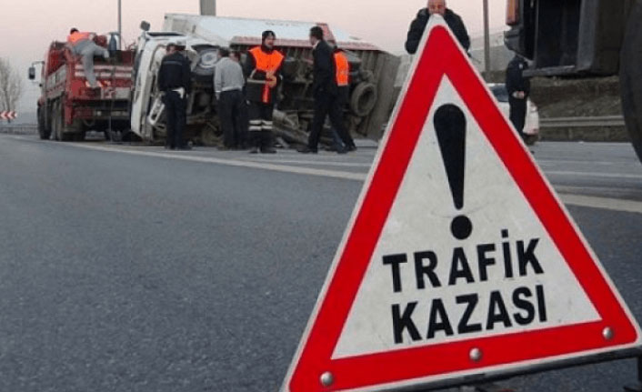 Aynı yerde peş peşe iki trafik kazası