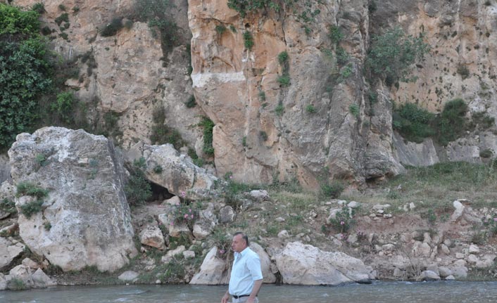 Erdoğan hassas alan ilan etti, defineciler tahrip etti