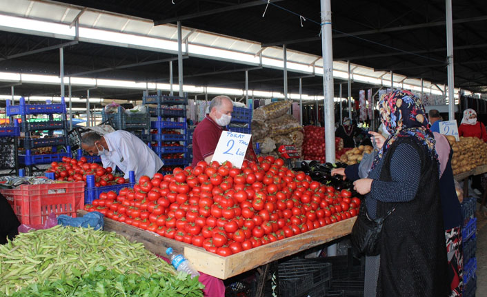 Pazar yerleri normalleşiyor