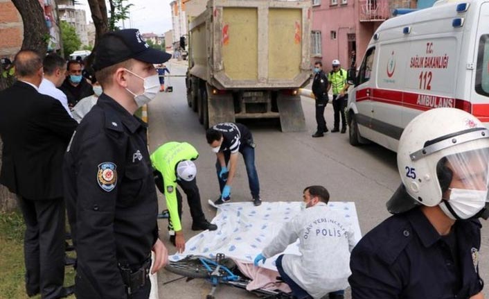 Kahreden olay, 8 yıl arayla iki çocuğunu da trafik kazasında kaybetti