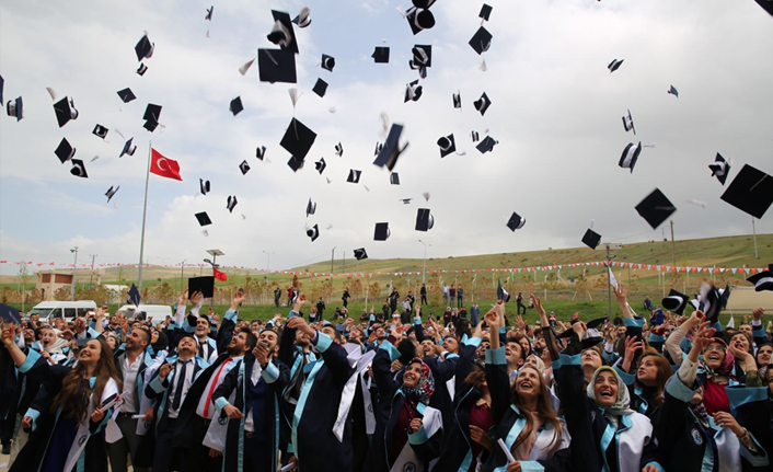 Bayburt Üniversitesinde diploma tesliminde yeni dönem