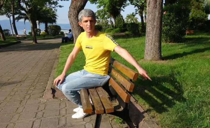 İçinde 20 bin lira olan çantayı sahibine teslim etti!