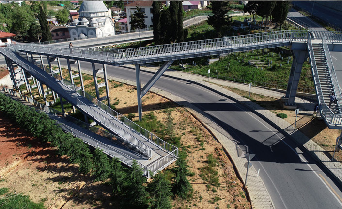 Doğu Karadeniz'de 'labirent' üst geçitler şaşırtıyor