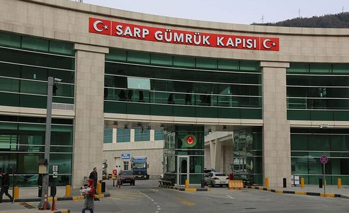 Sarp Sınır Kapısından 1 Milyondan fazla kişi geçti