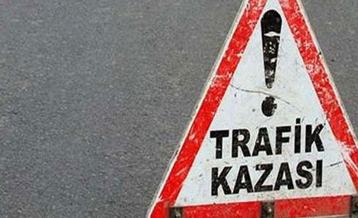 Ordu Ünye’de iki otomobil çarpıştı: 8 kişi yaralandı