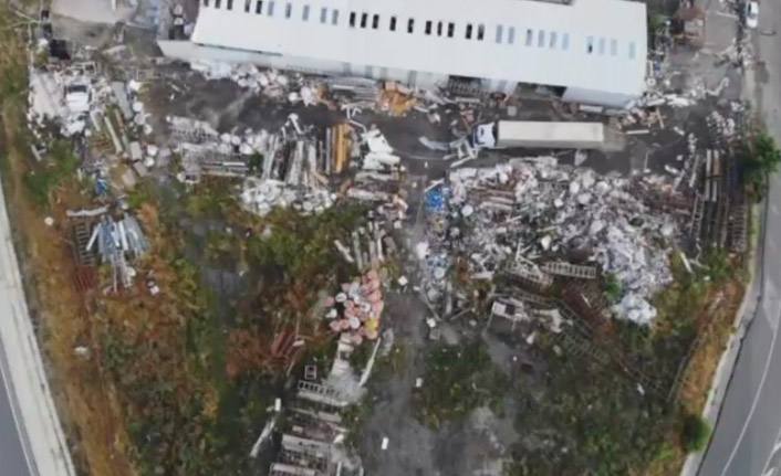 Büyükçekmece’de hortumun verdiği zarar havada görüntülendi