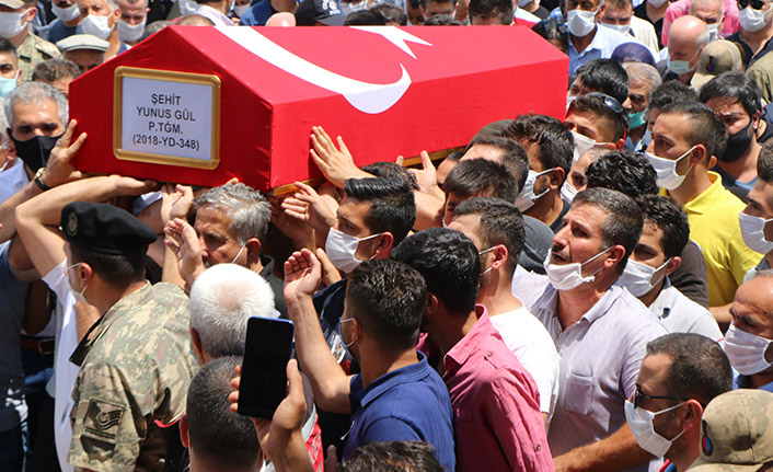 Şehit Teğmen son yolculuğuna uğurlandı