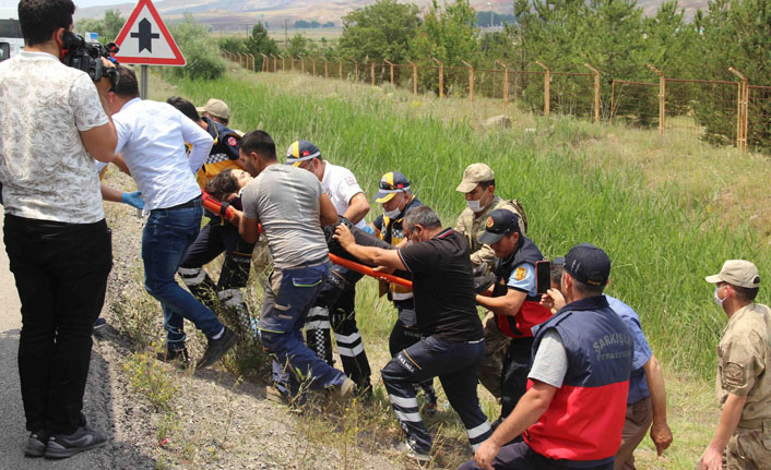 Tofaş hurdaya döndü: 5 yaralı