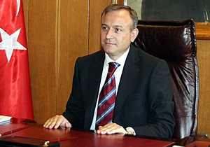 Yunanlı temsilcinin Trabzon jesti