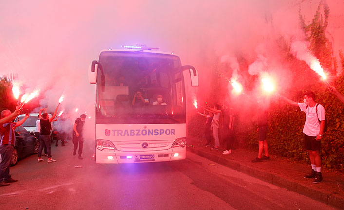 Trabzonspor'a coşkulu uğurlama