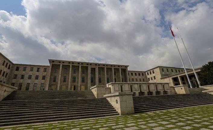 TBMM Başkanlığından Yılmaz Özdil hakkında suç duyurusu