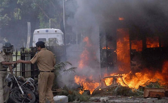 Hindistan'da mum fabrikasında yangın: 8 ölü, 4 yaralı