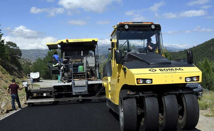 Gümüşhane'de köy yolları asfaltlanıyor - Gümüşhane haber