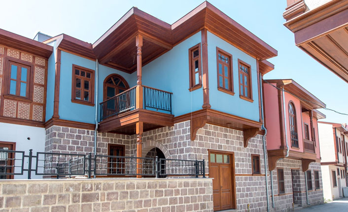 Ankara’da tarihi konaklar satışa çıkarıldı