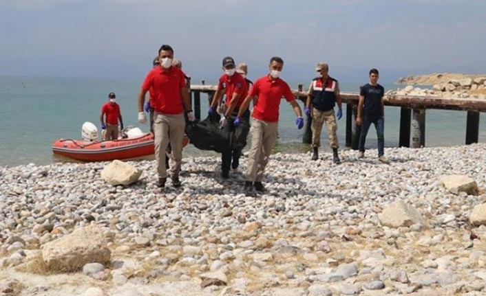 Van gölünde kaybolan 3 kişinin daha cesedi bulundu