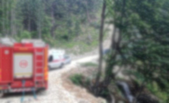 Uçuruma yuvarlanan şahsı itfaiye kurtardı