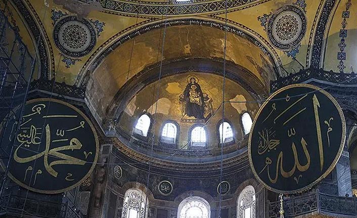 Ayasofya'da mozaikler ve semboller ne olacak?