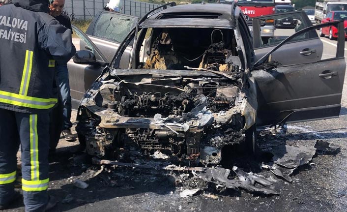 Seyir halindeyken alev alıp küle döndü