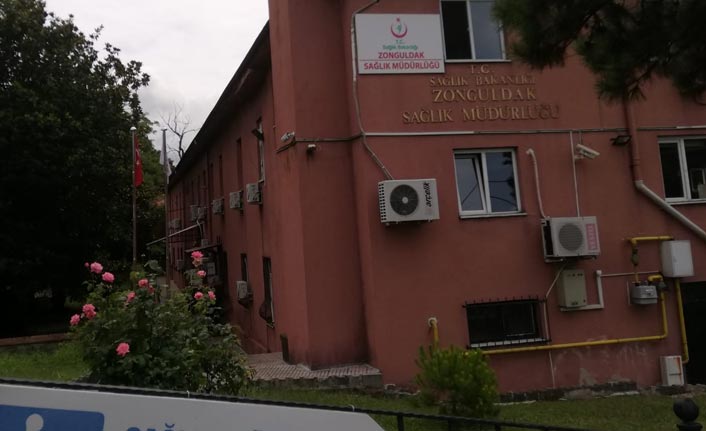 Sağlık müdürlüğünde 4 pozitif vaka çıktı