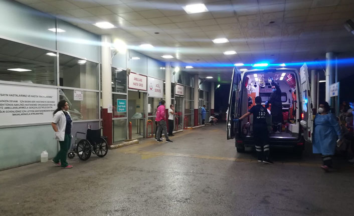 İzmir’de bıçaklı kavga