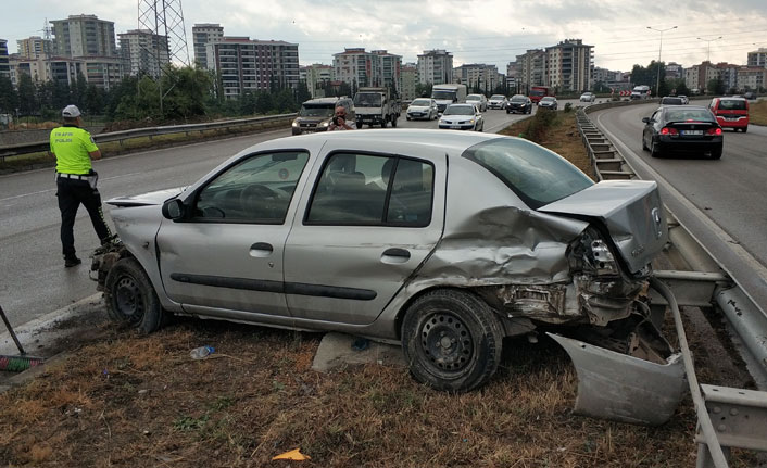 Samsun’da otomobil ile kamyonet çarpıştı: 2 yaralı