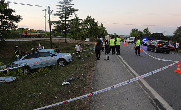 Aynı aileden 5 kişi hayatını kaybetti