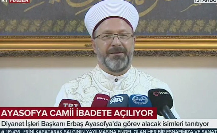 Ayasofya'ya 3 imam ve 5 müezzin