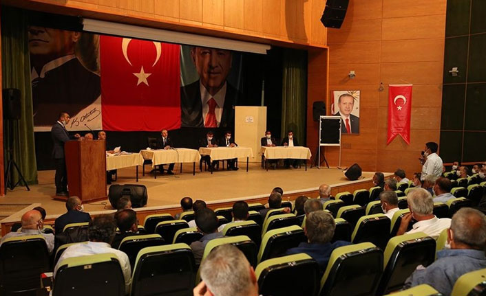 Vali Cüneyt Epcim köy muhtarlarıyla bir araya geldi