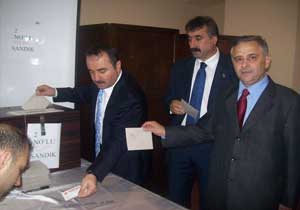 MHP'de nefesler tutuldu