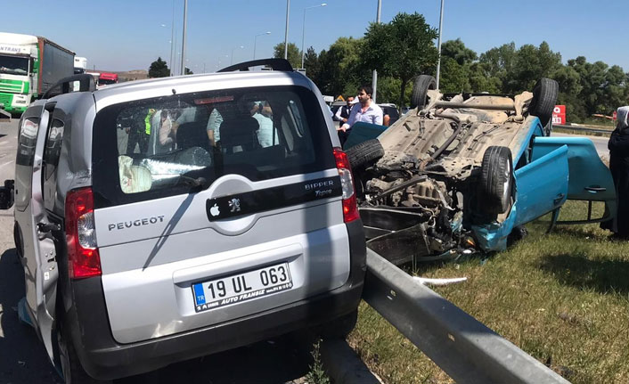 Düğün konvoyunda kaza: 6 yaralı