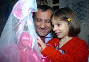 Of Kaymakamına ziyaretçi akını