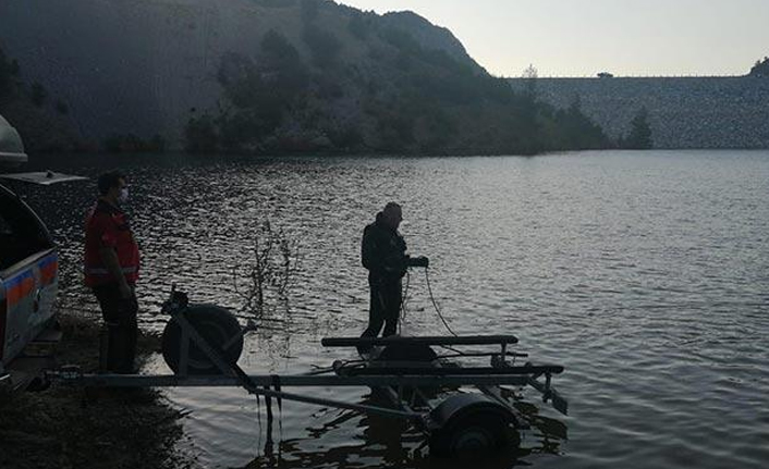 Kızını kurtarmak isterken hayatını kaybetti
