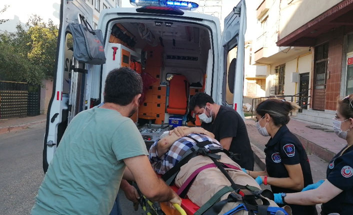 Merdivenlerden düşen vatandaş yaralandı