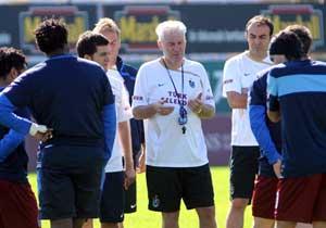 Broos, Belçika'yı örnek gösterdi