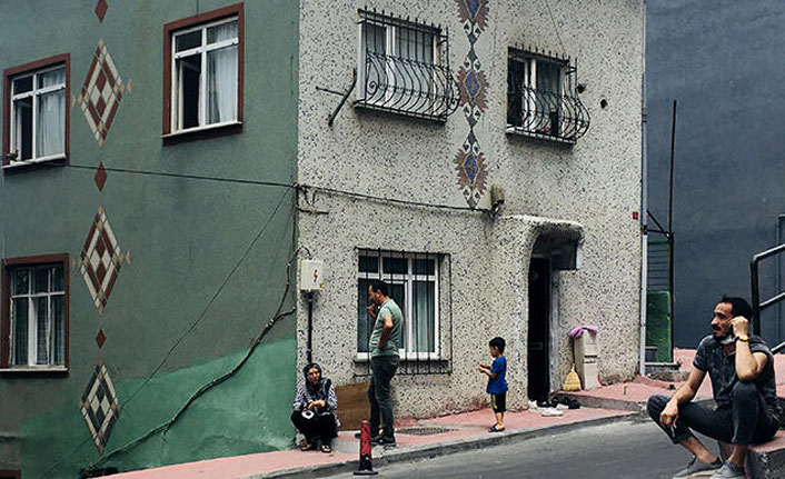 Tartıştığı abisini silahla vurdu!