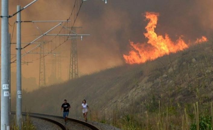 Sınırdaki yangın kontrol altına alınamıyor