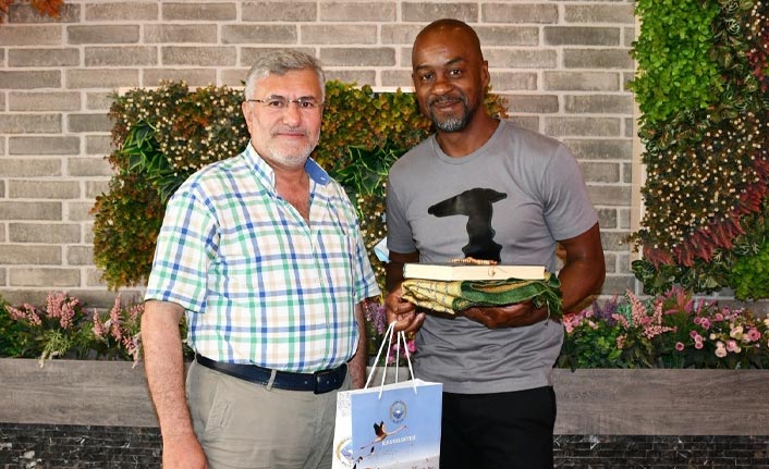 Eddie Newton'a Konya'da büyük ilgi