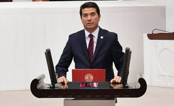 Ahmet Kaya’dan yeni rektöre tebrik