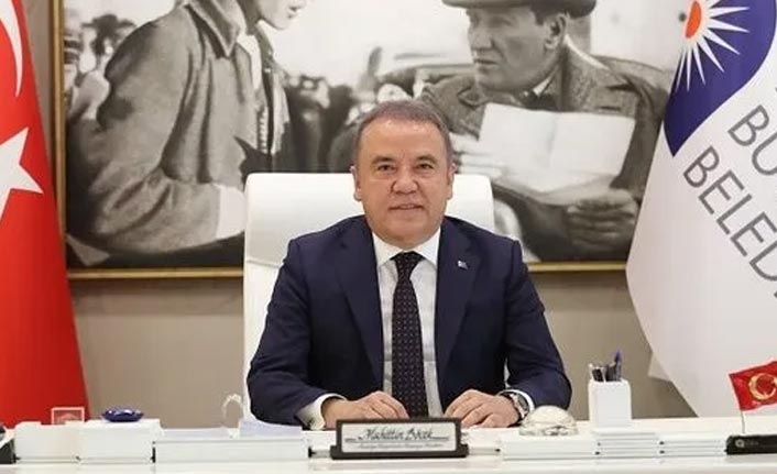 Belediye Başkanı Muhittin Böcek, koronavirüse yakalandı