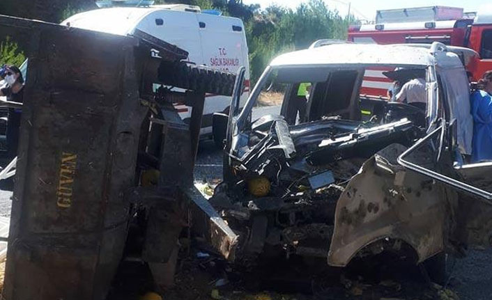 İzmir’de feci kaza - 17 Ağustos 2020