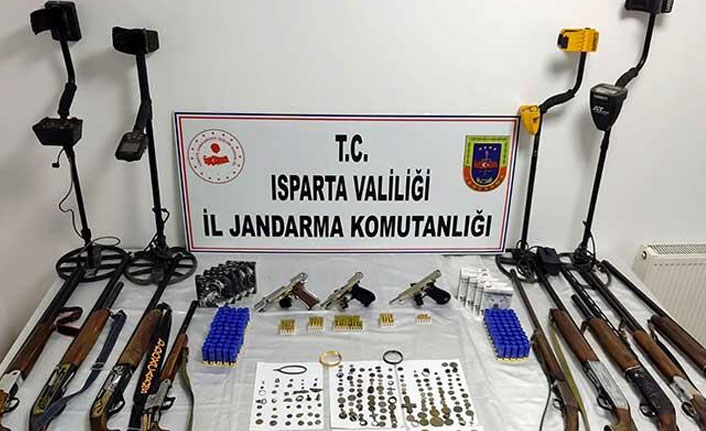 Tarihi eser kaçakçılarına operasyon