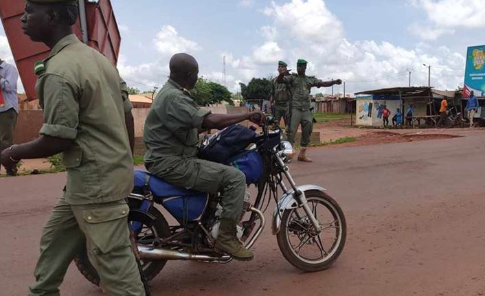 Mali'de Cumhurbaşkanı İbrahim Boubacar Keita alıkonuldu